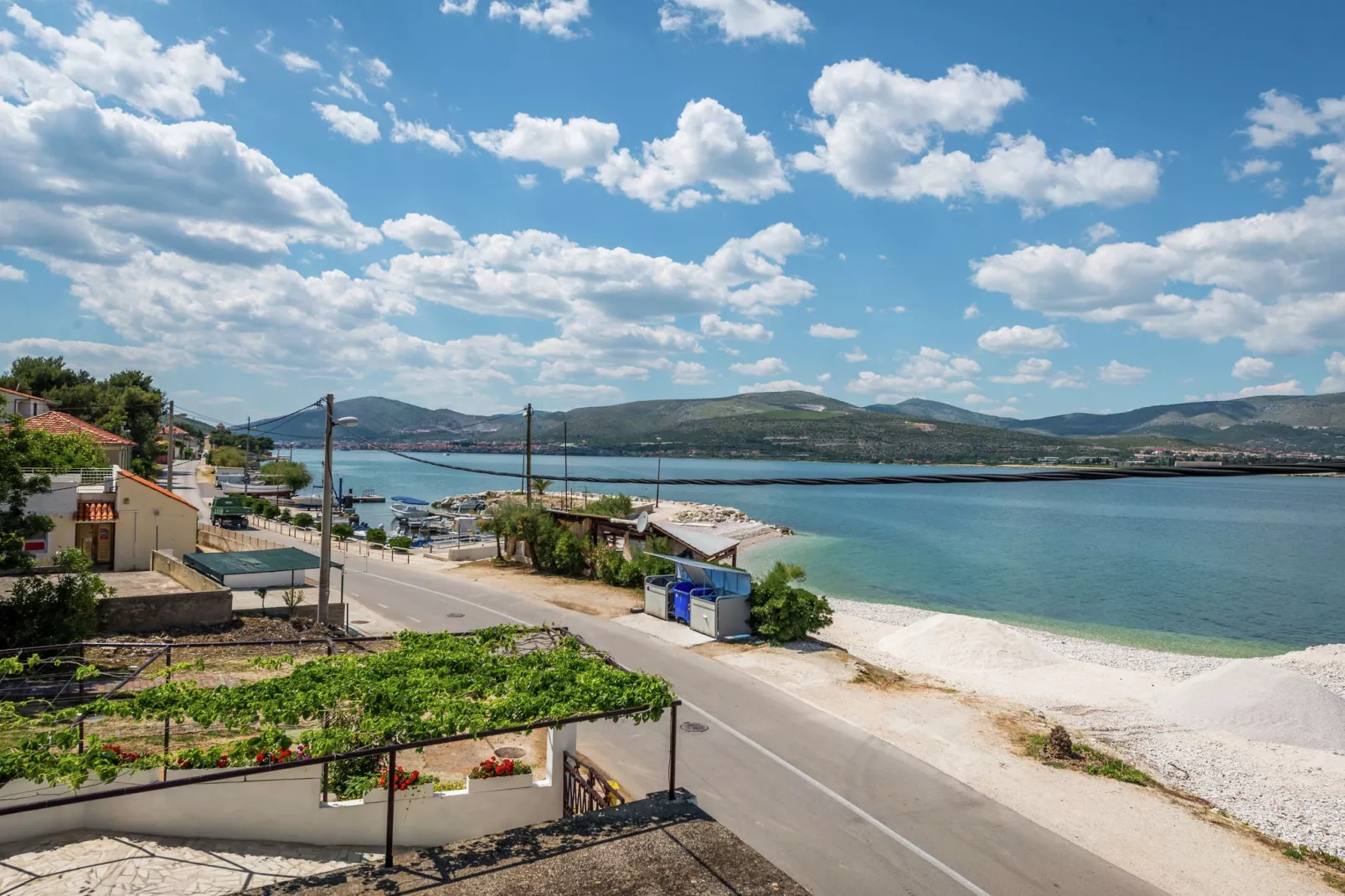 Apartment M1-Areas summer 1km