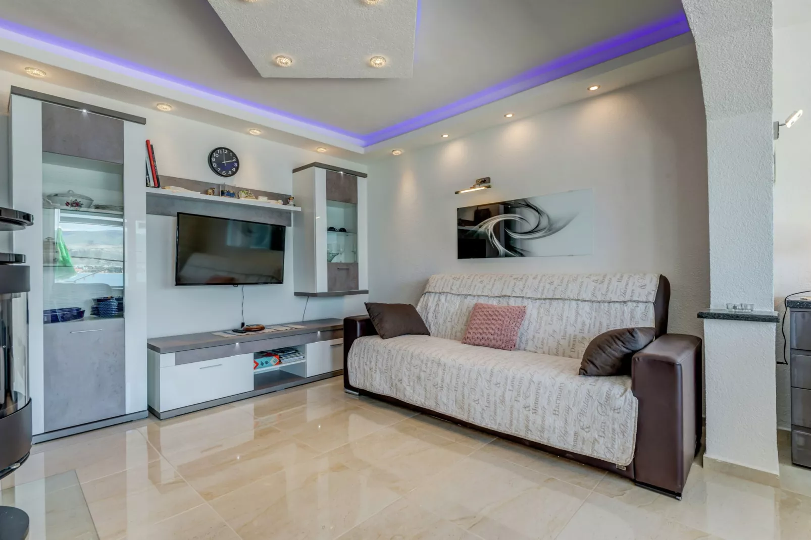 Apartment M2