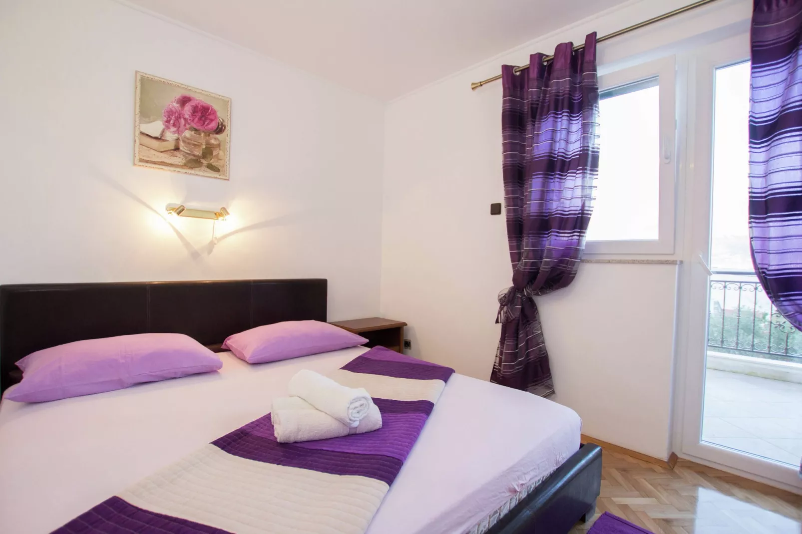 Marina sea view apartment A-Bedroom