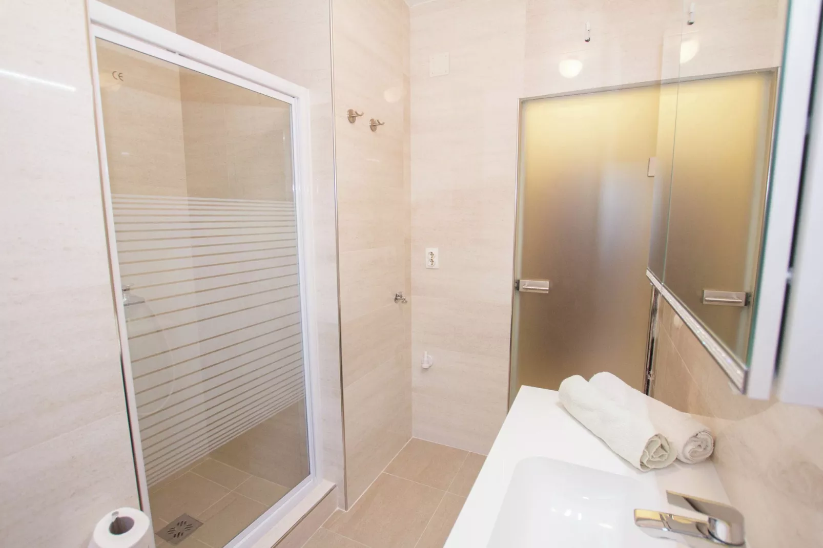 Marina sea view apartment A-Bathroom