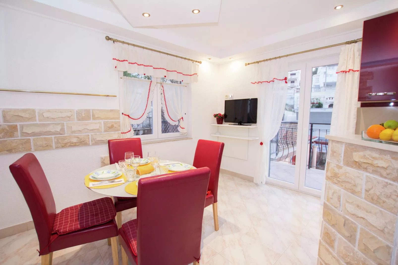 Marina terrace apartment  B-Salle à manger
