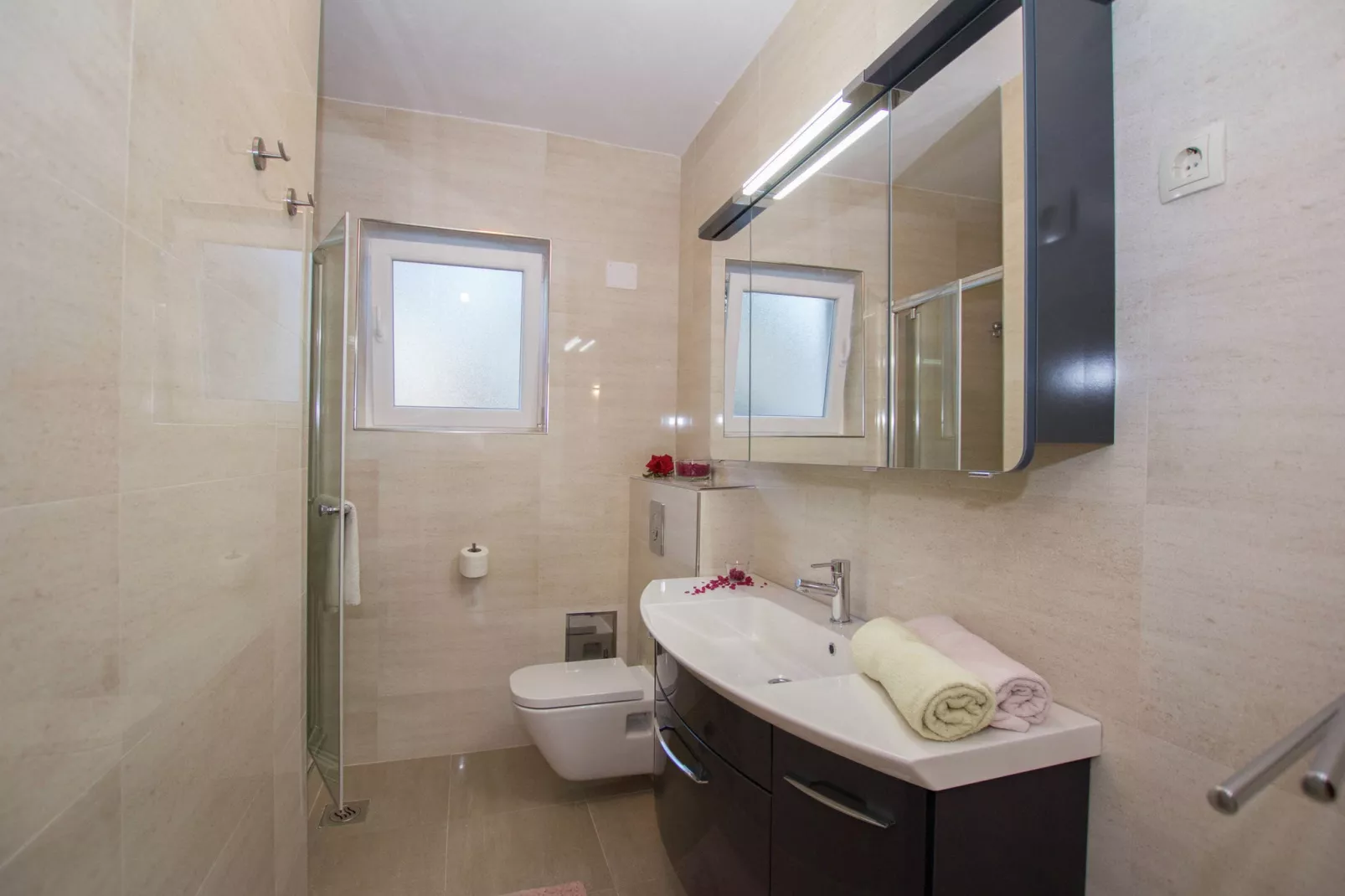 Marina terrace apartment  B-Salle de bain