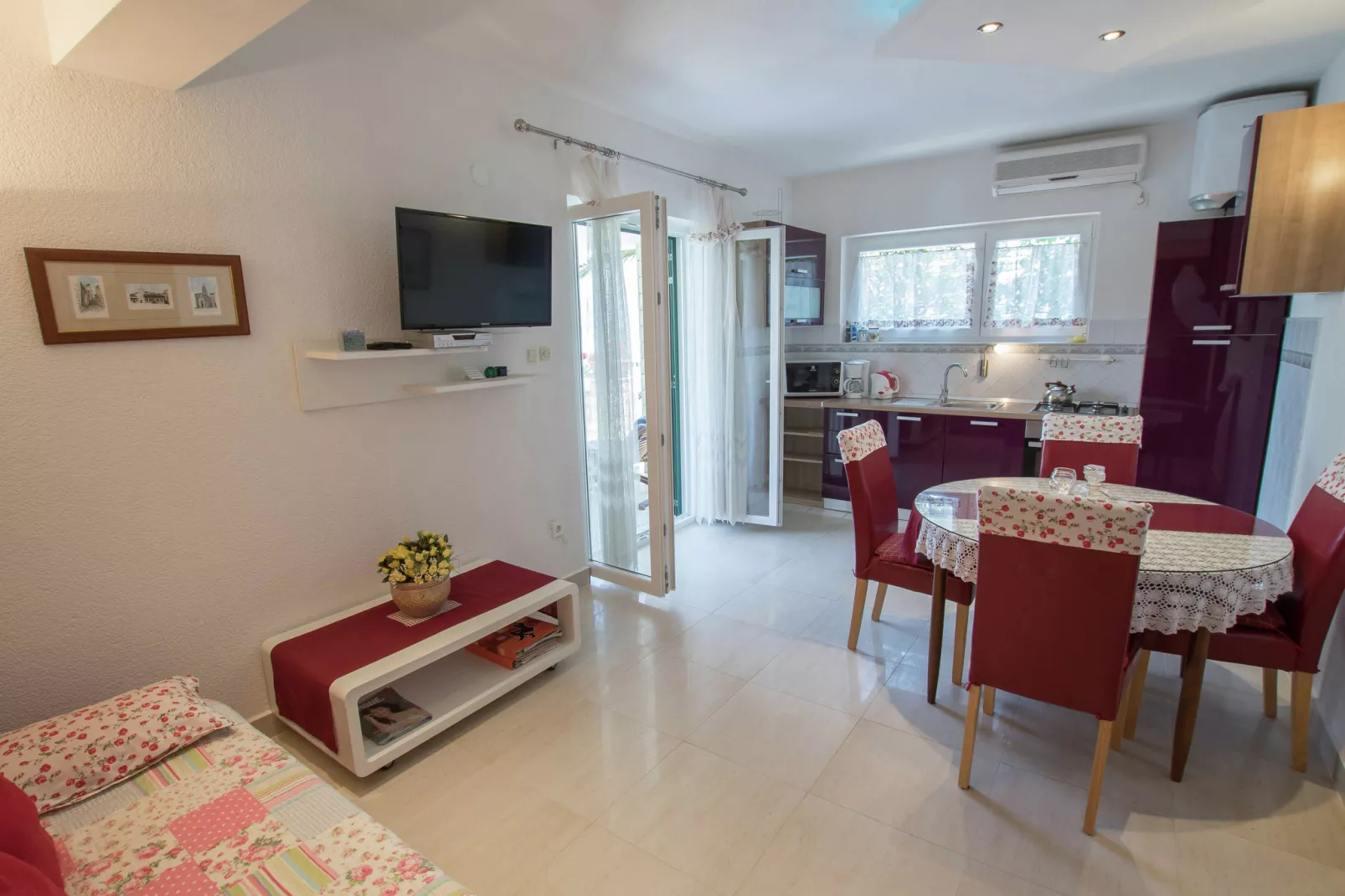 Marina Jacuzzi  Apartment  C-Exterior summer