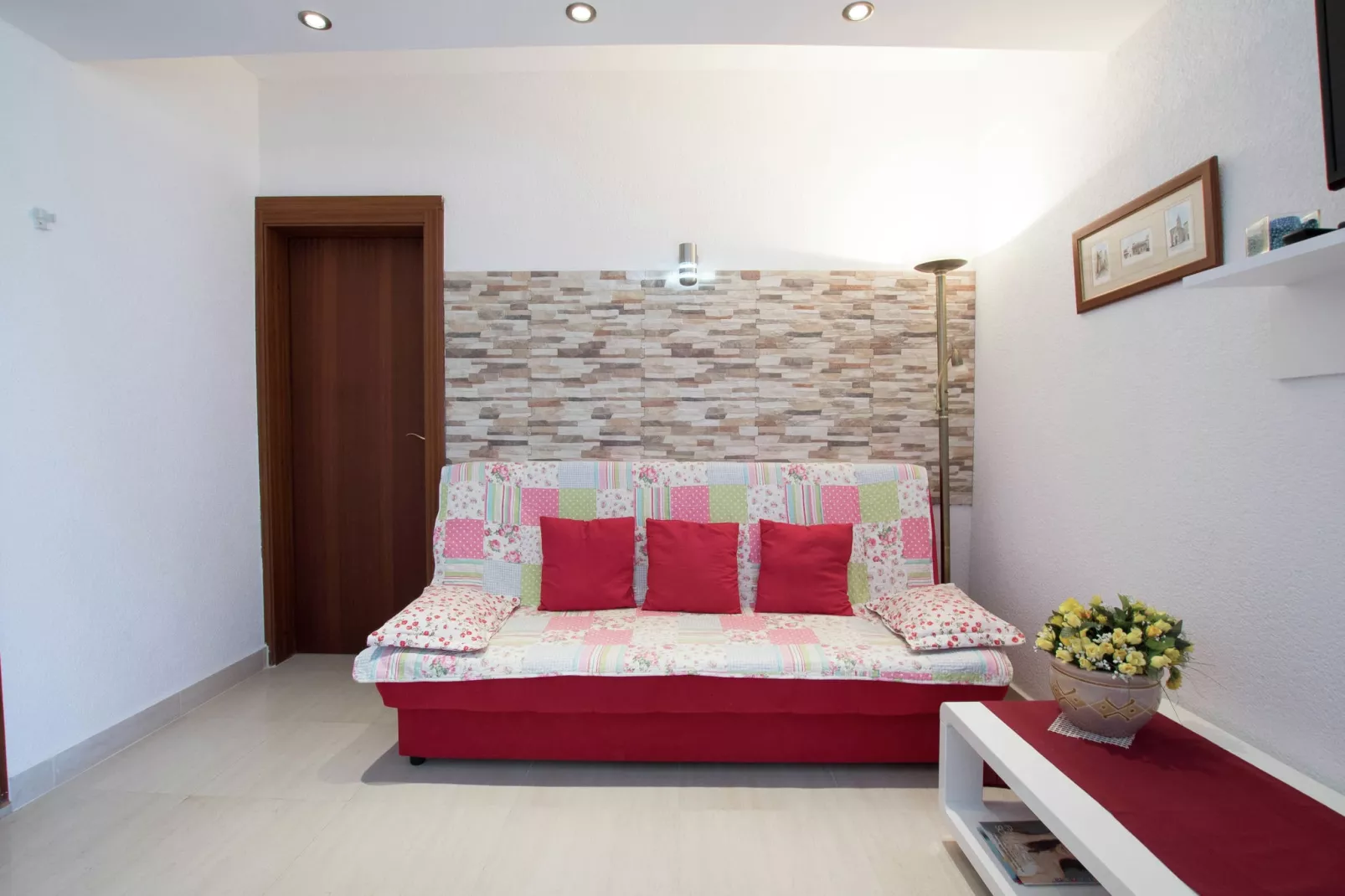 Marina Jacuzzi  Apartment  C-Living room