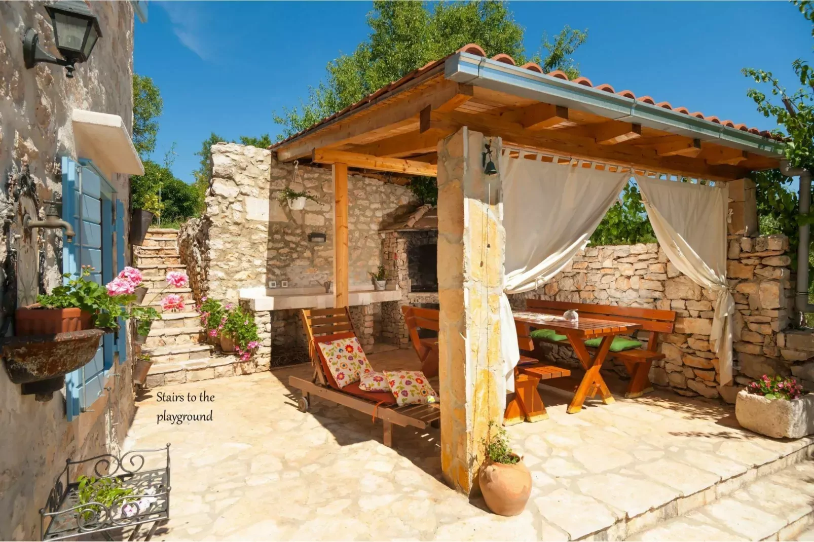 Villa Vicina-Terrace balcony