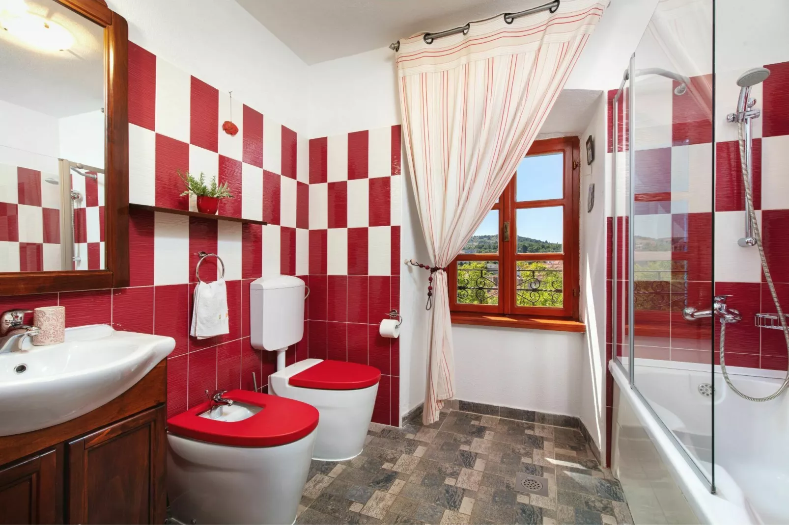 Villa Vicina-Bathroom