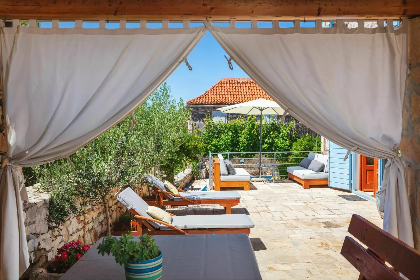 Villa Vicina-Terrace balcony