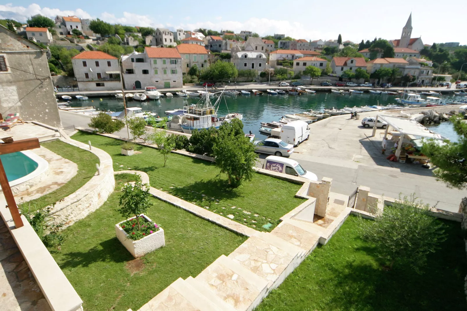 Villa Bonaca-Areas summer 1km