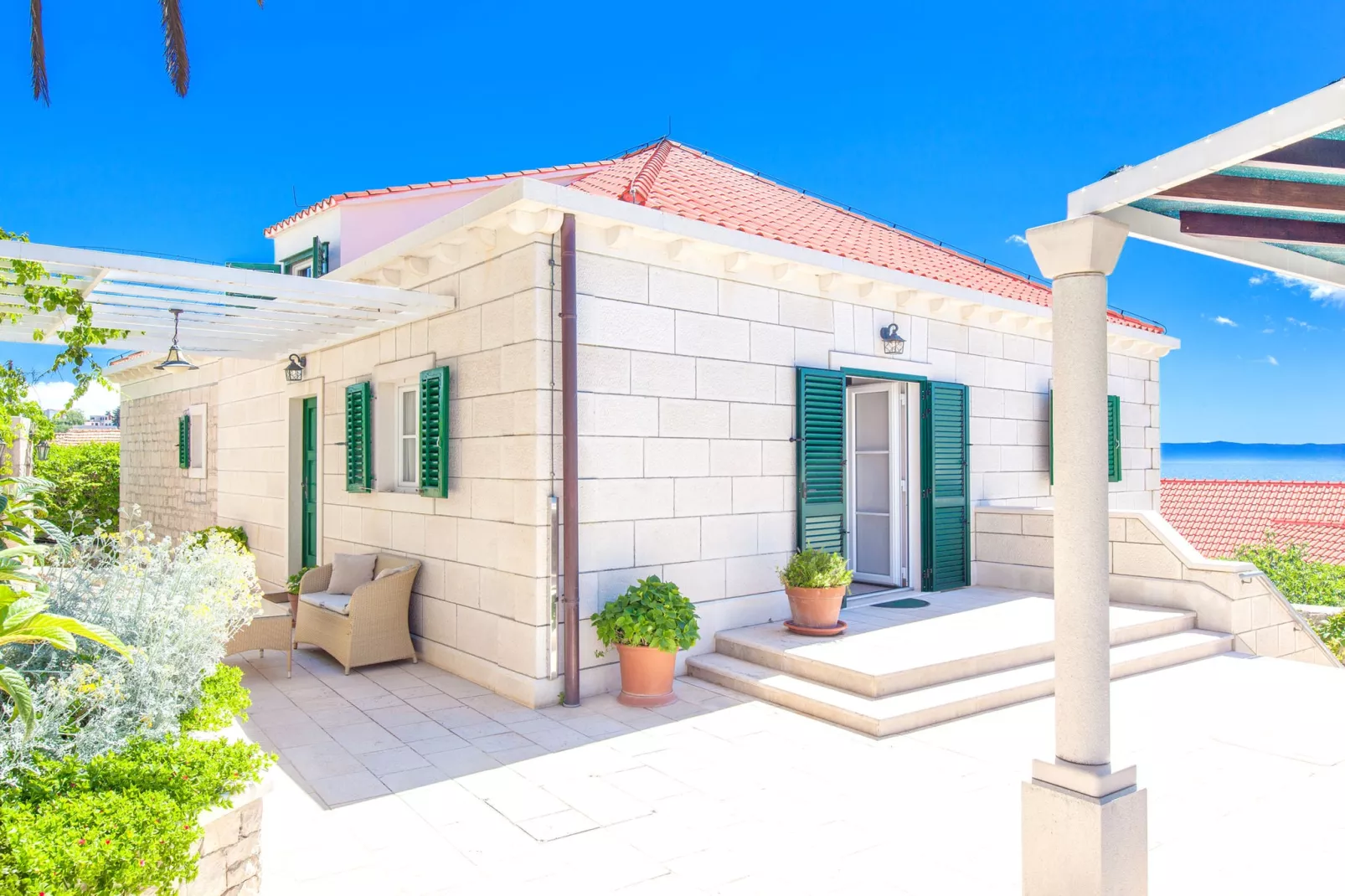 Villa Mir Vami-Exterior summer