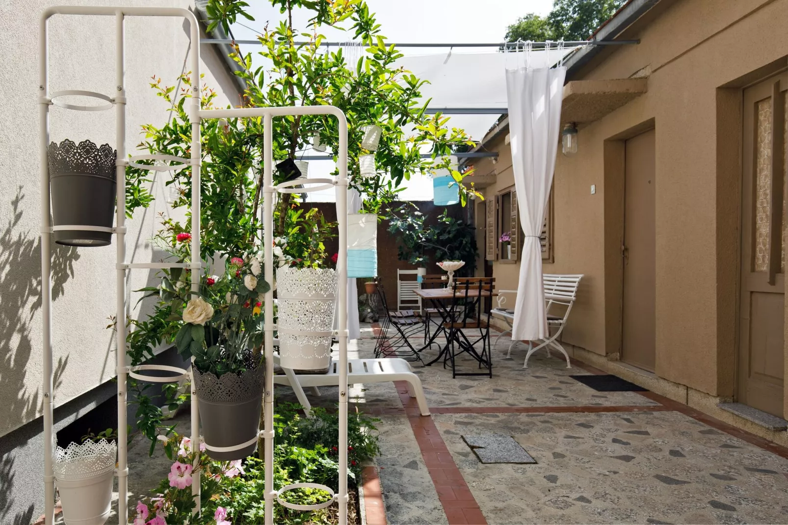 Drnis Dream-Gardens summer