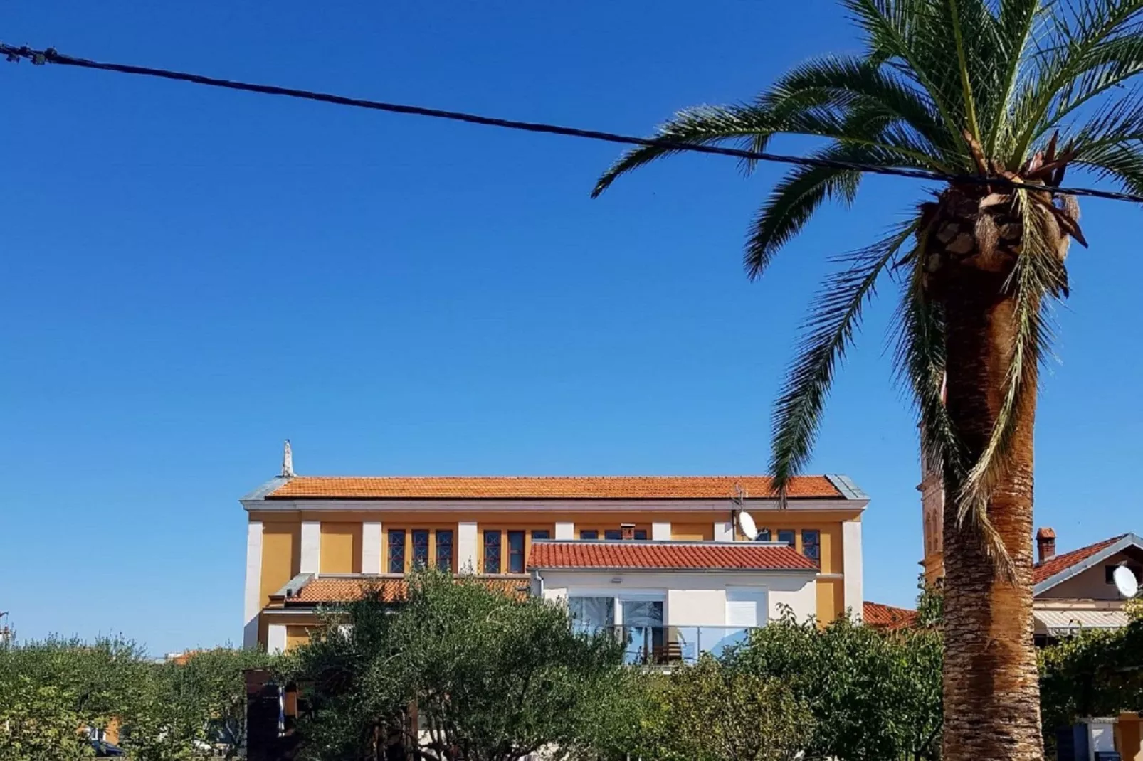 Luxurious apartment Loreta-Exterior summer