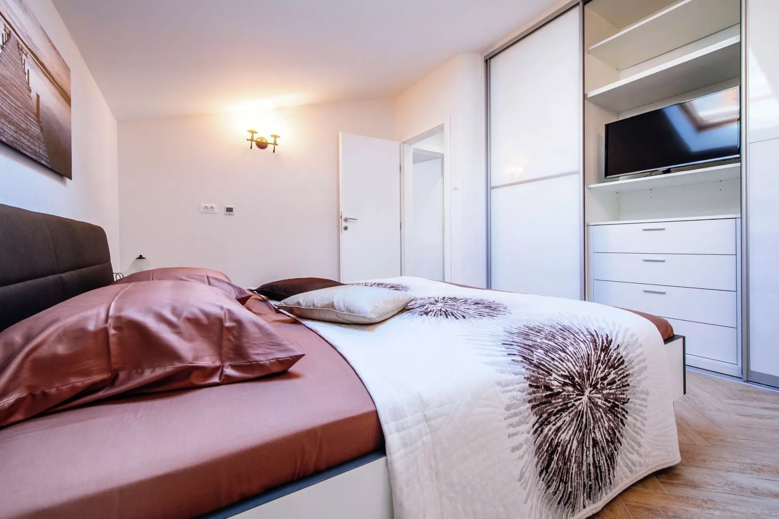 Luxurious apartment Loreta-Bedroom