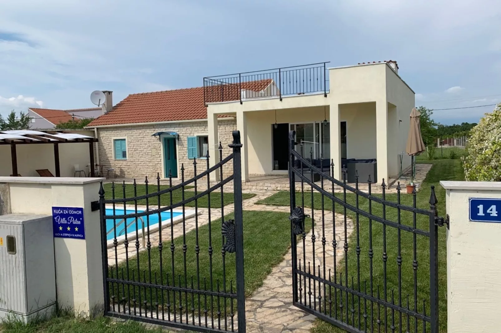 Villa Pištan-Extérieur été
