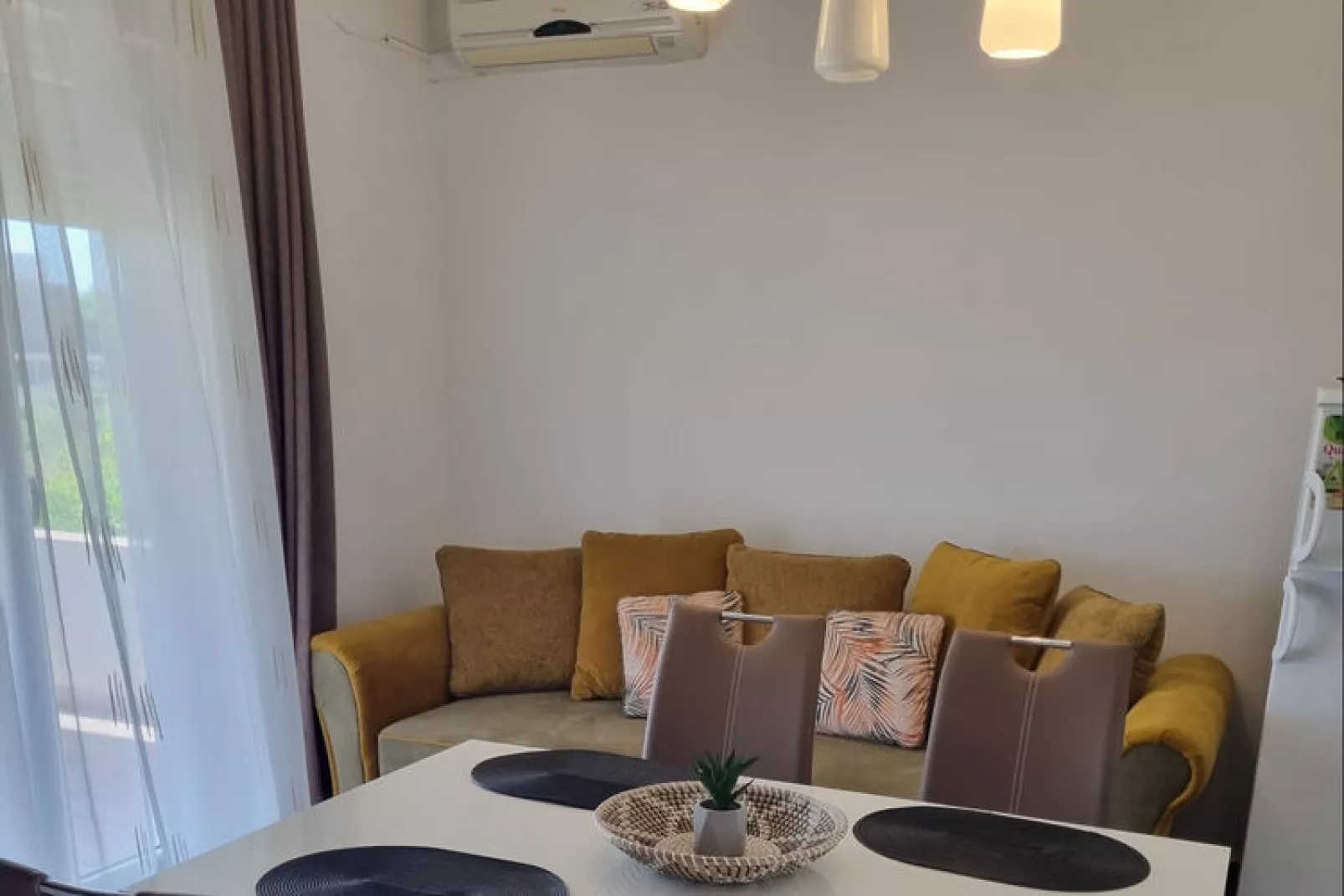 Appartemtent LUG 2 / 55qm AP9-Living room