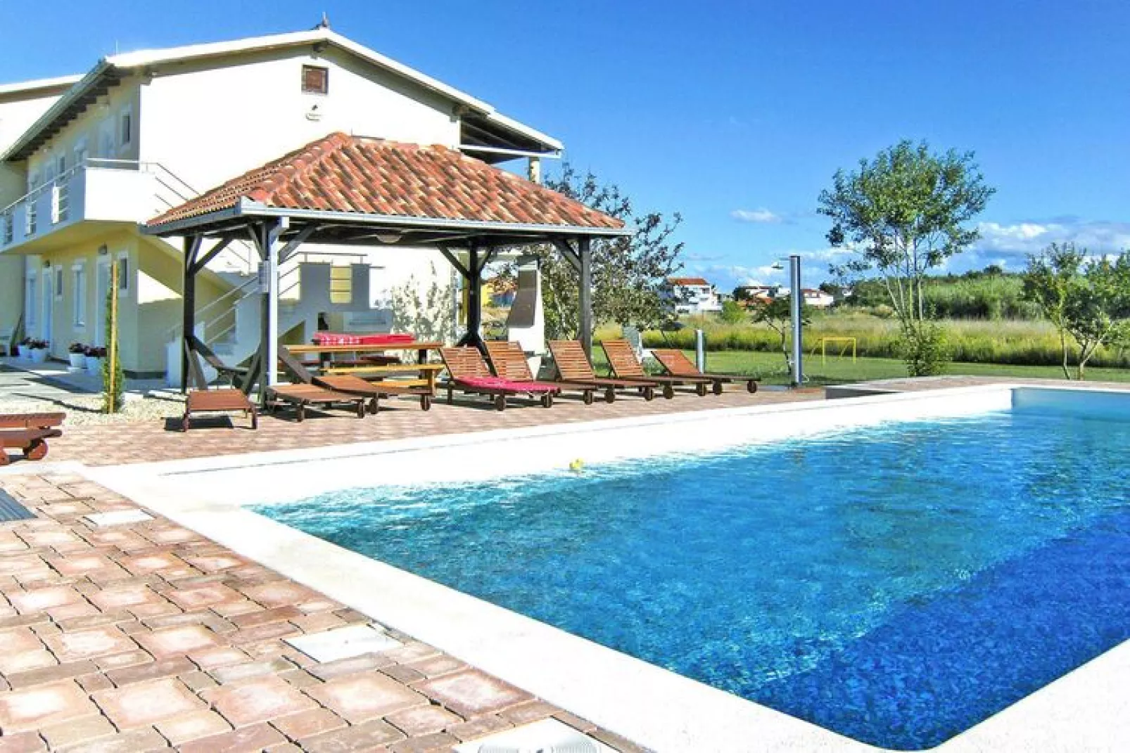Appartemtent LUG 2 / 55qm AP9-Pool