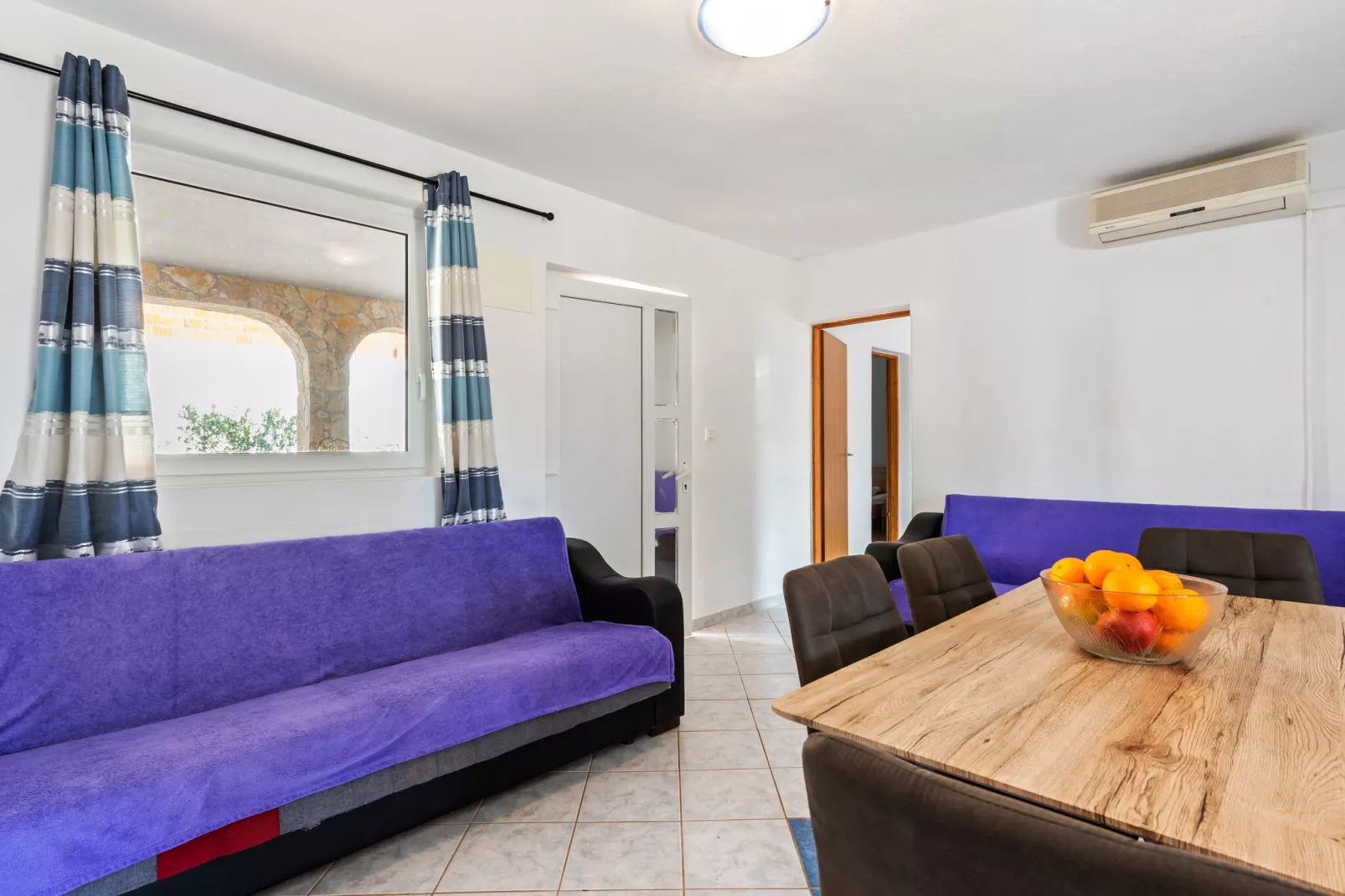 Apartment Stueckler 5-Wohnzimmer