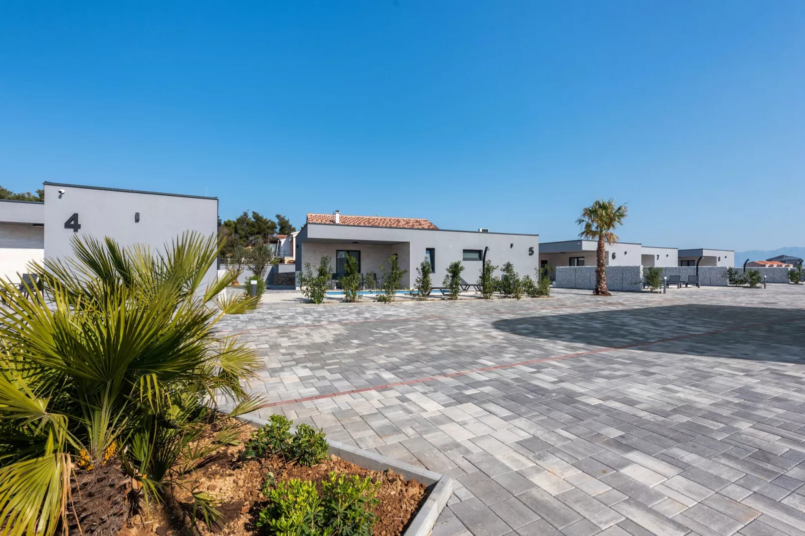 Resort More 5-Exterior summer