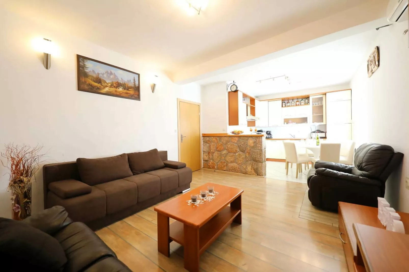 Villa Miki-Living room