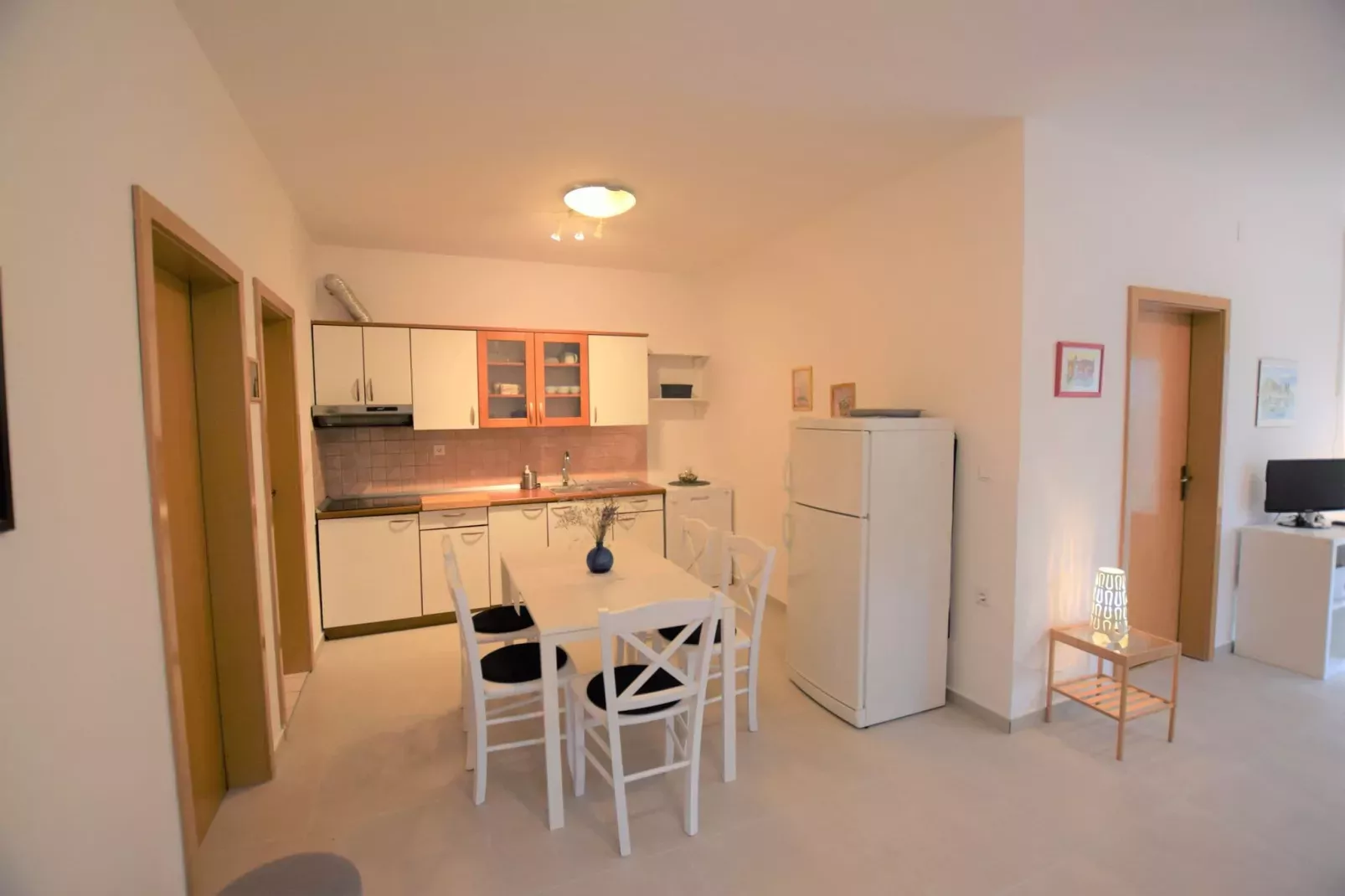 Apartment Lana-Kitchen