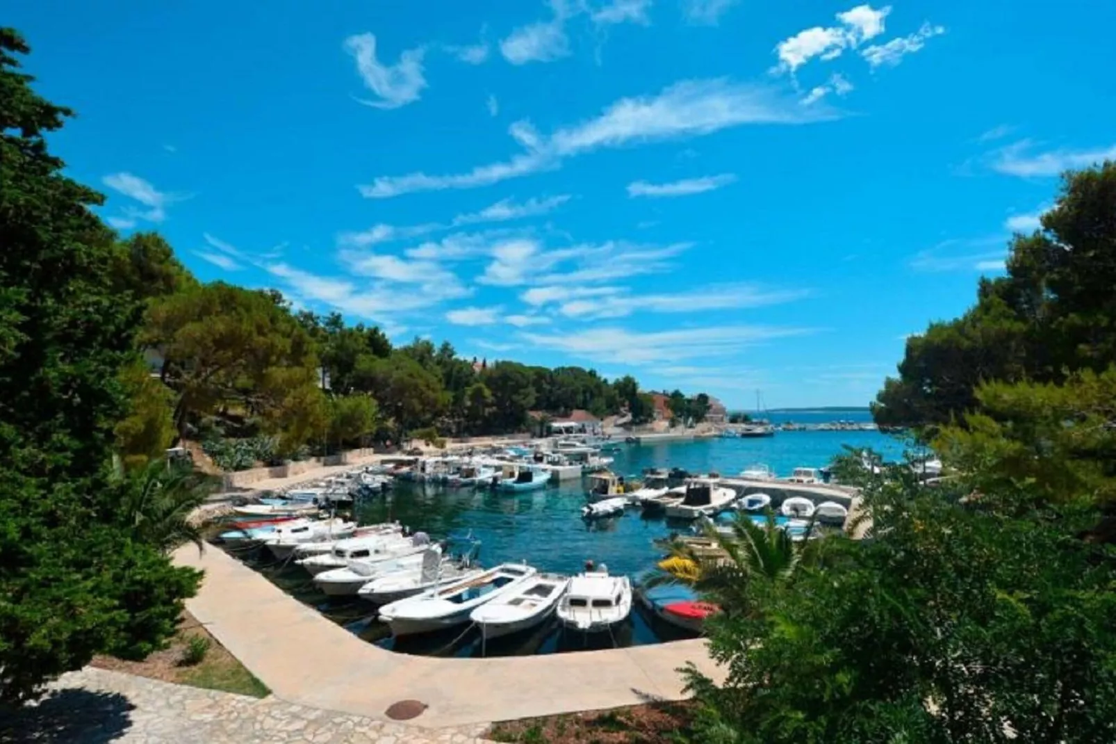 Apartment Petar-Areas summer 1km