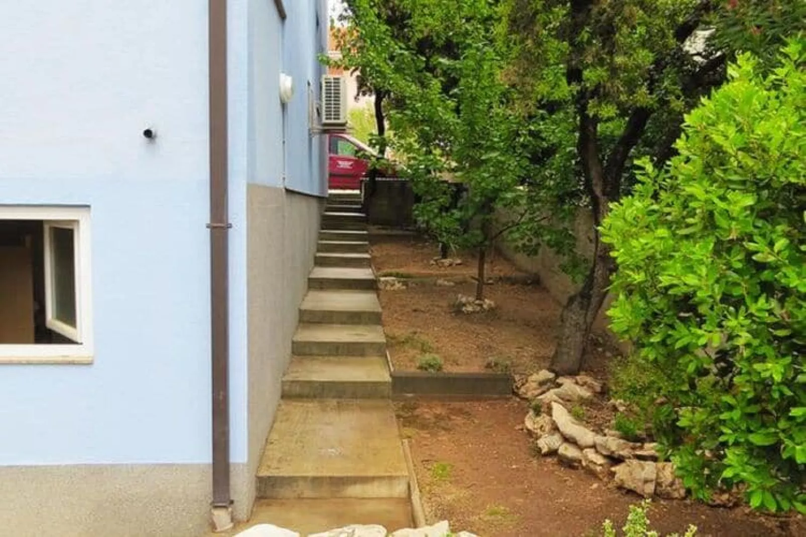 Modra kuća 4-Gardens summer