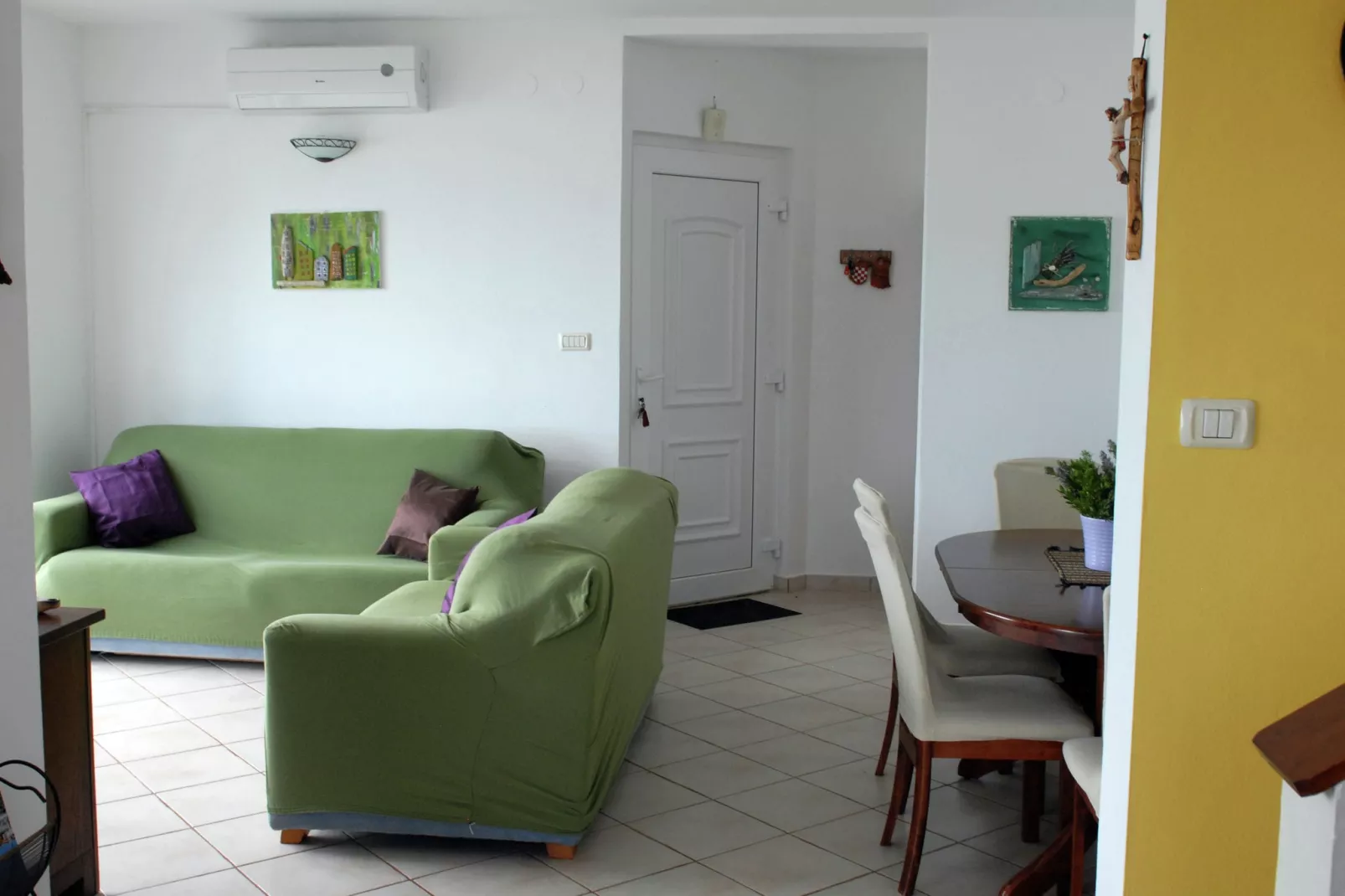 Holiday House Nicoletta-Salon