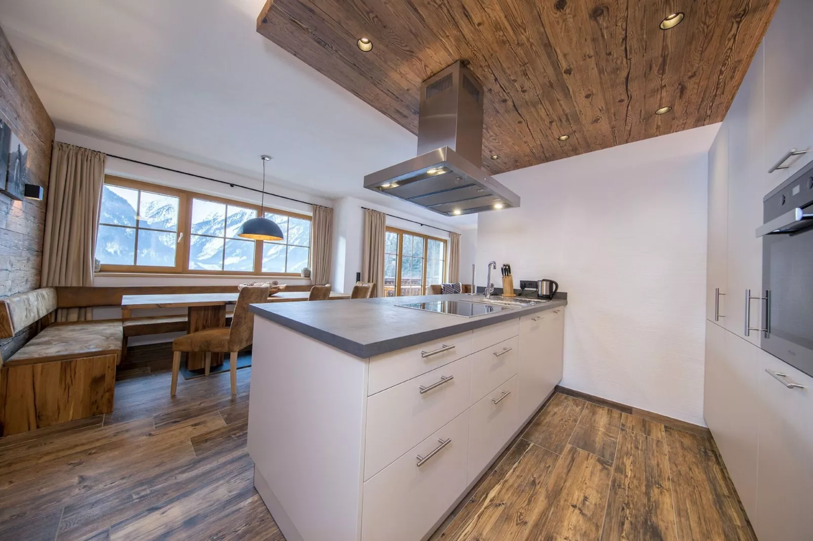 Nationalpark Chalet Rainerhorn-Kitchen