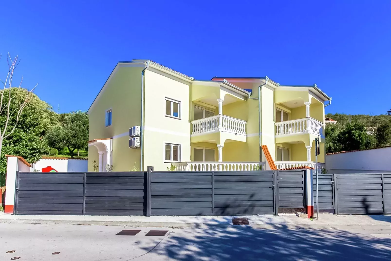 Villa Chiara-Exterior summer