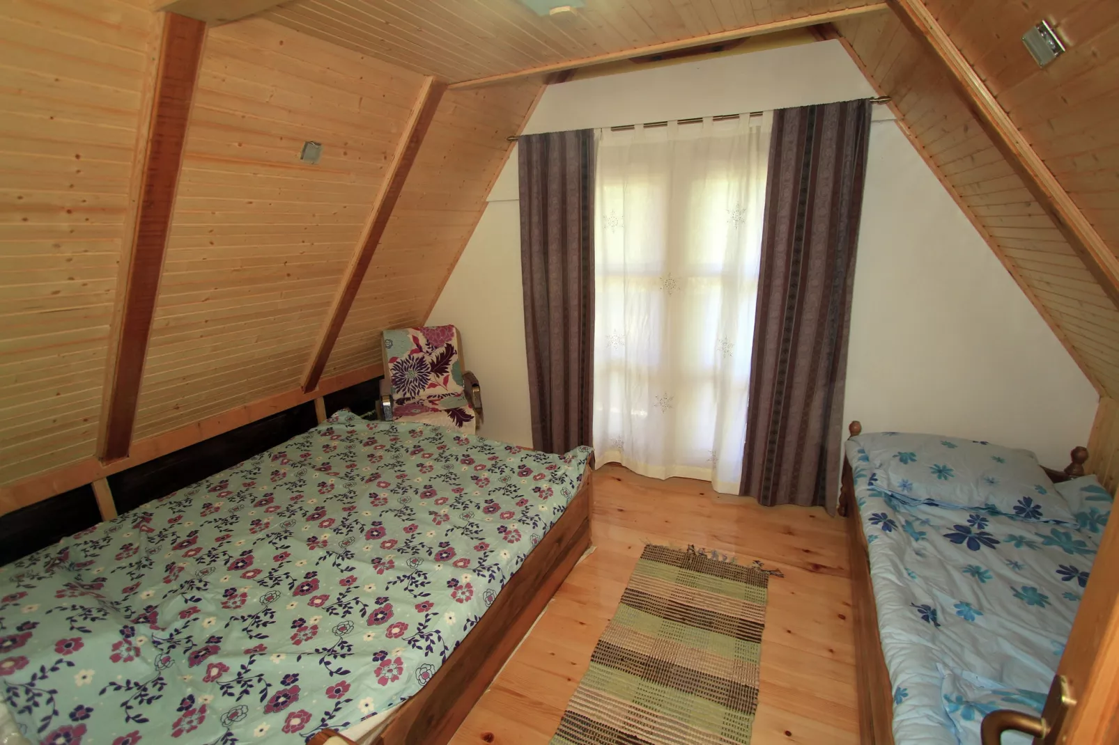 Holiday house Vesna-Chambre