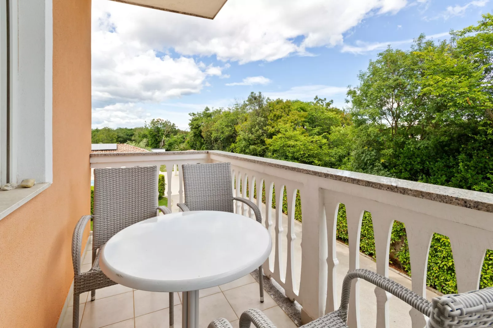 Apartment  6-Terrace balcony