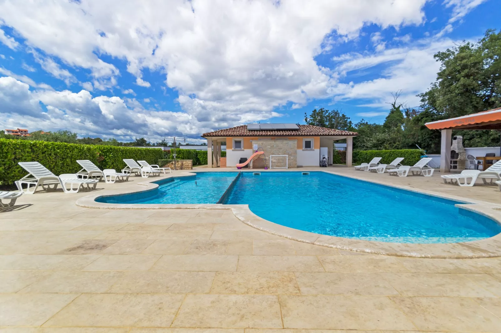Apartment 7-Pool