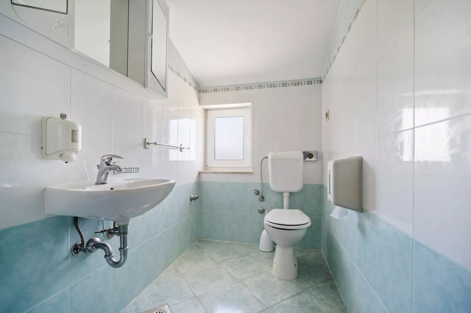 Apartment 7-Bathroom