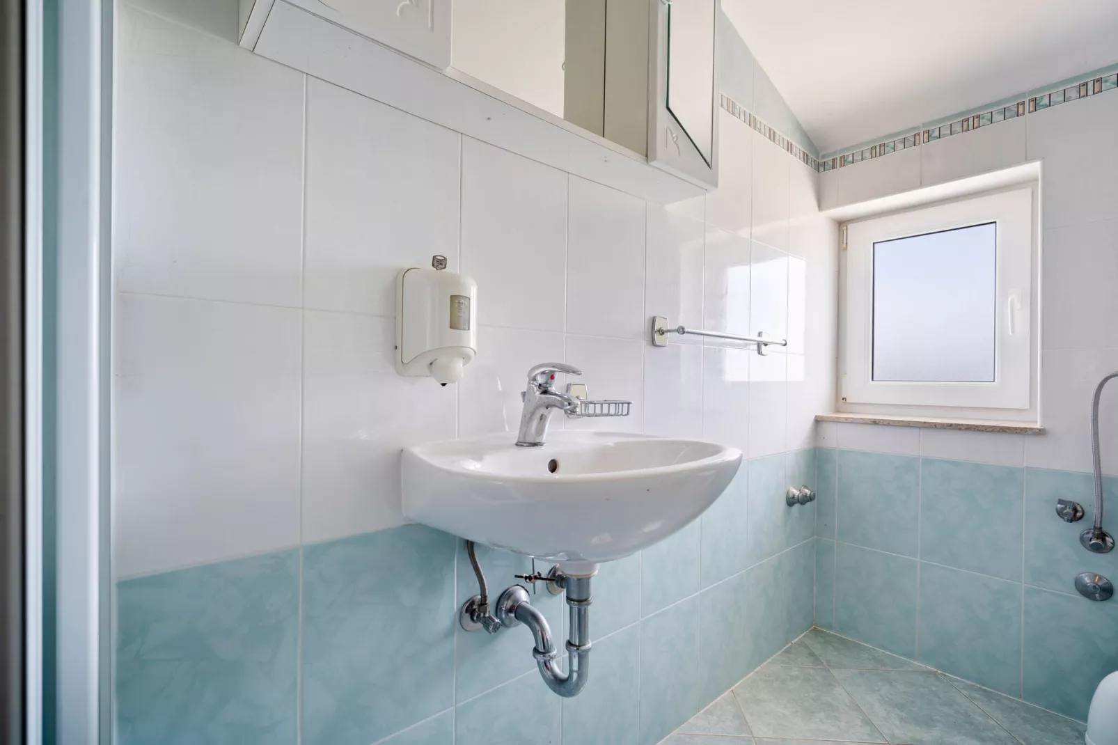 Apartment 7-Bathroom