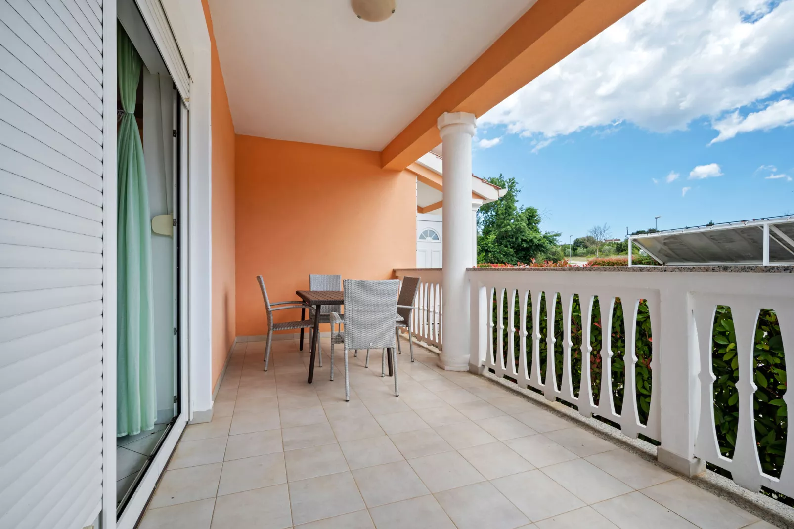 Apartment  8-Terrace balcony