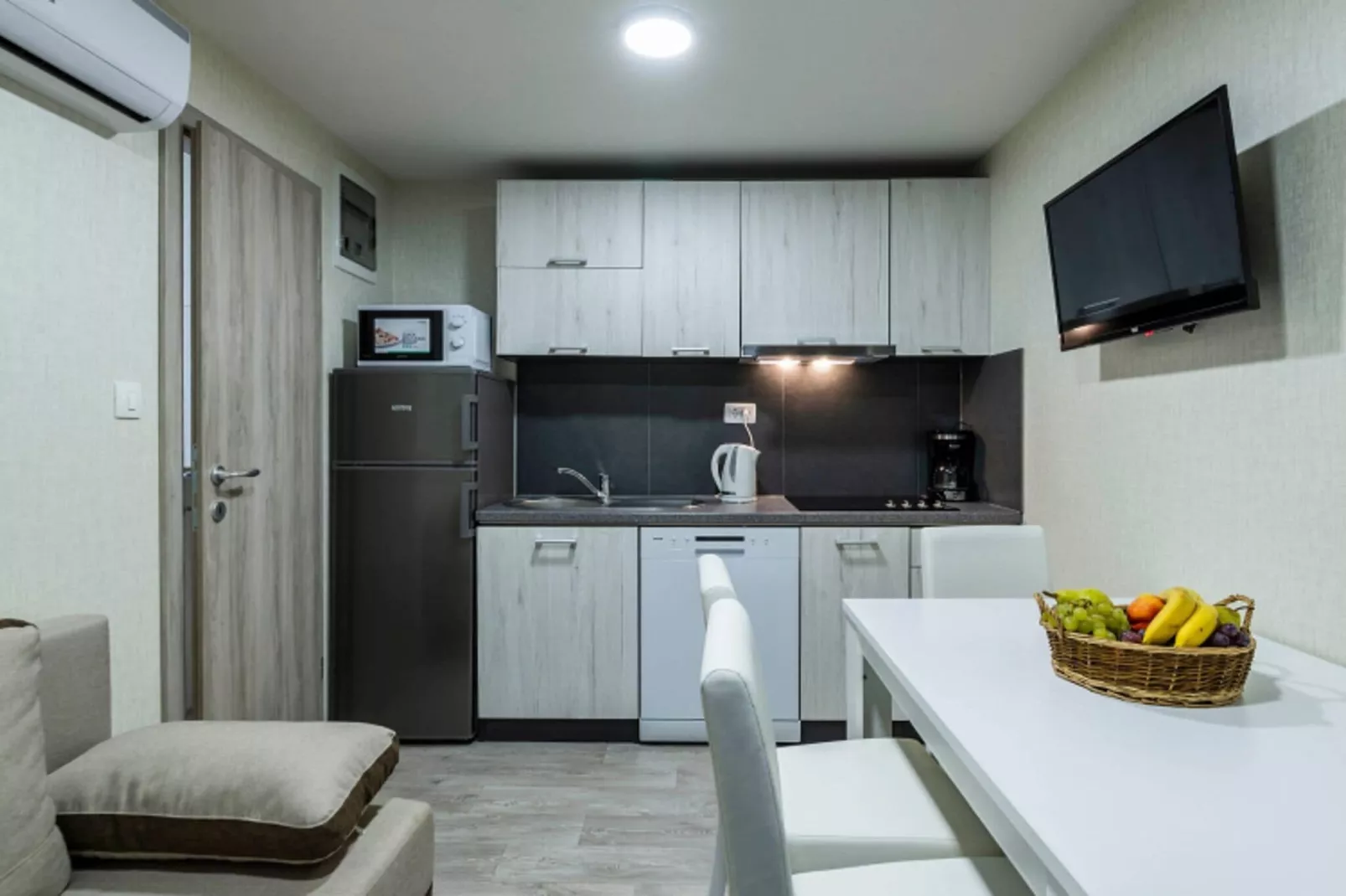 Mobile home 1-Kitchen