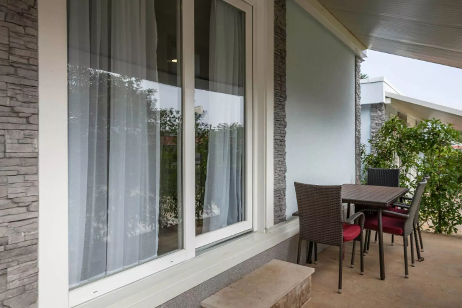 Mobile Home 3-Terrace balcony