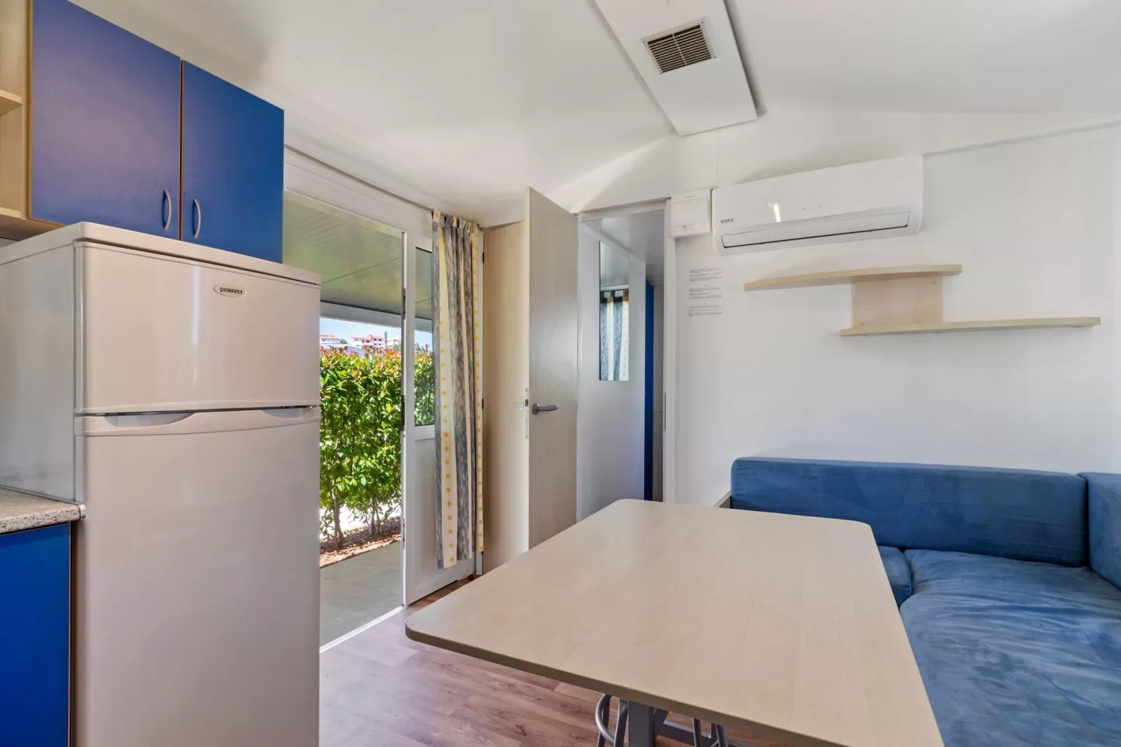 Mobile home 6-Living room