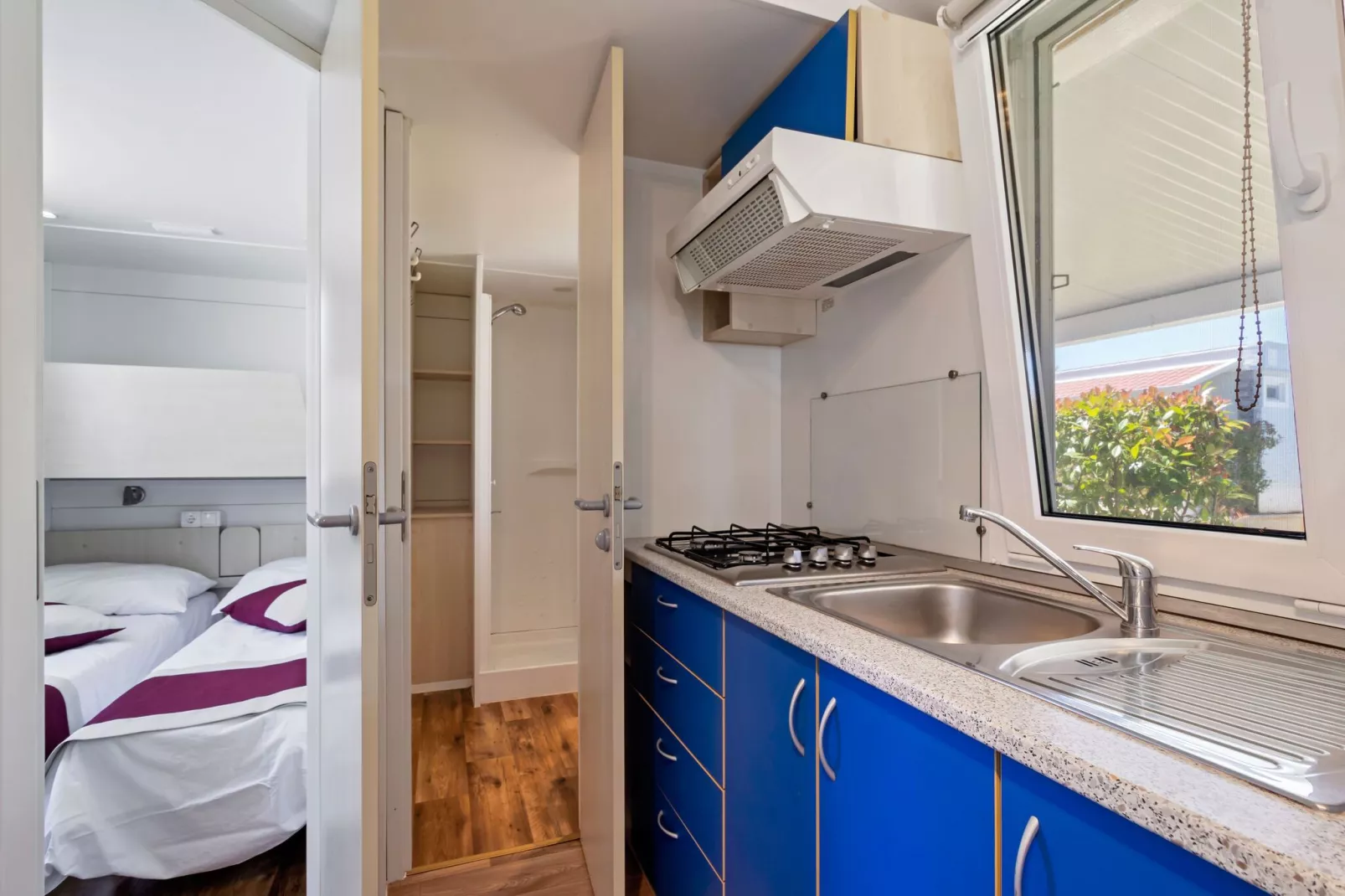 Mobile home 6-Kitchen