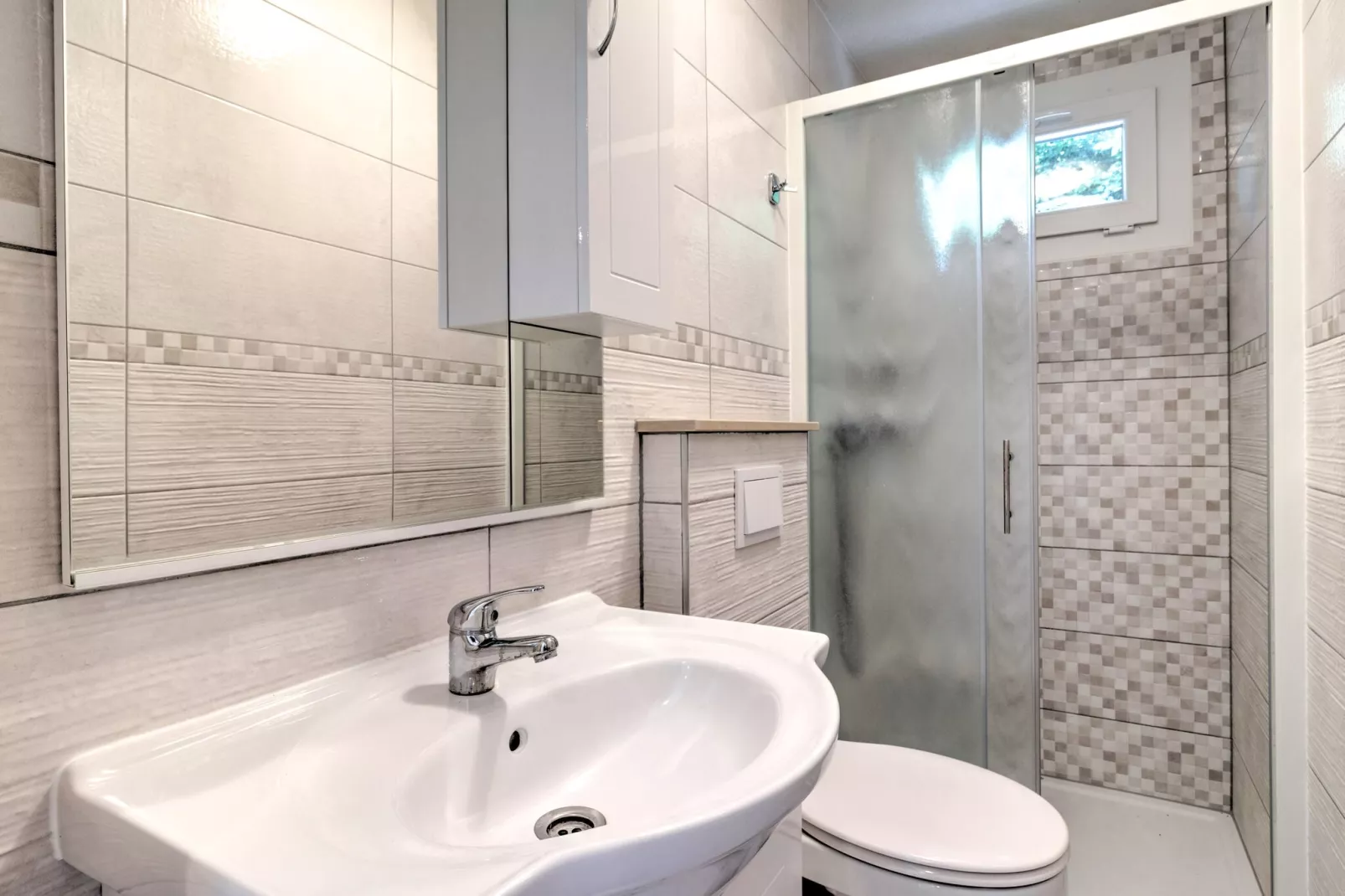 Delux Mobile home 8-Badezimmer