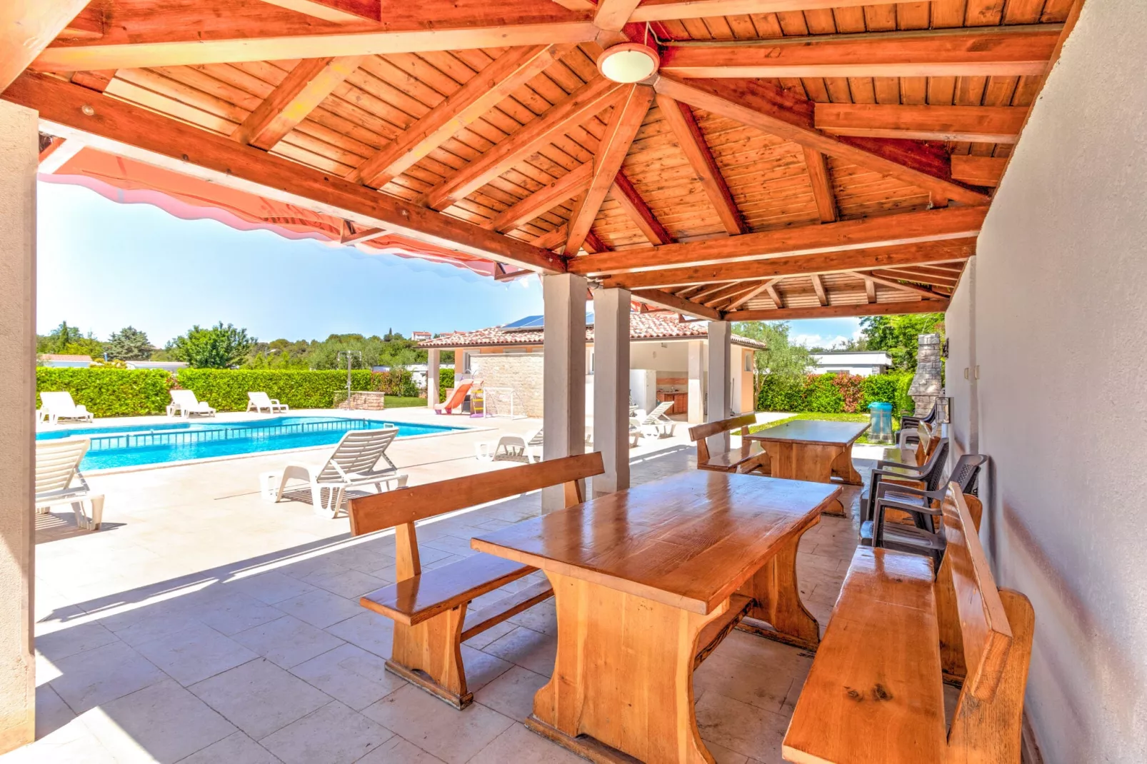 Delux Mobile home 8-Terrassenbalkon
