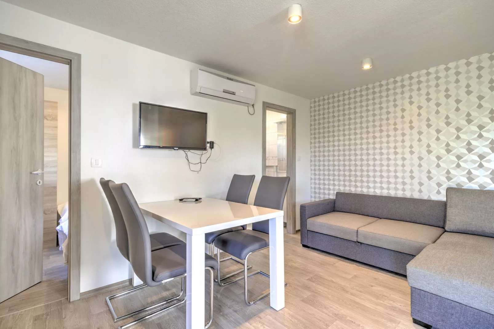 Mobile home 9-Living room