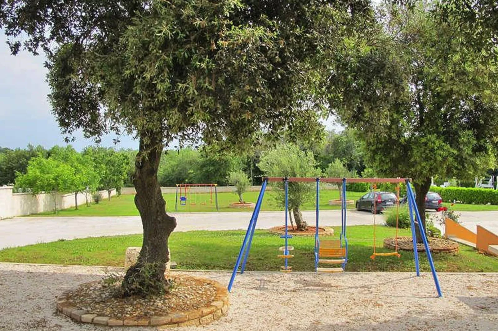 Mobile home 9-Park facilities