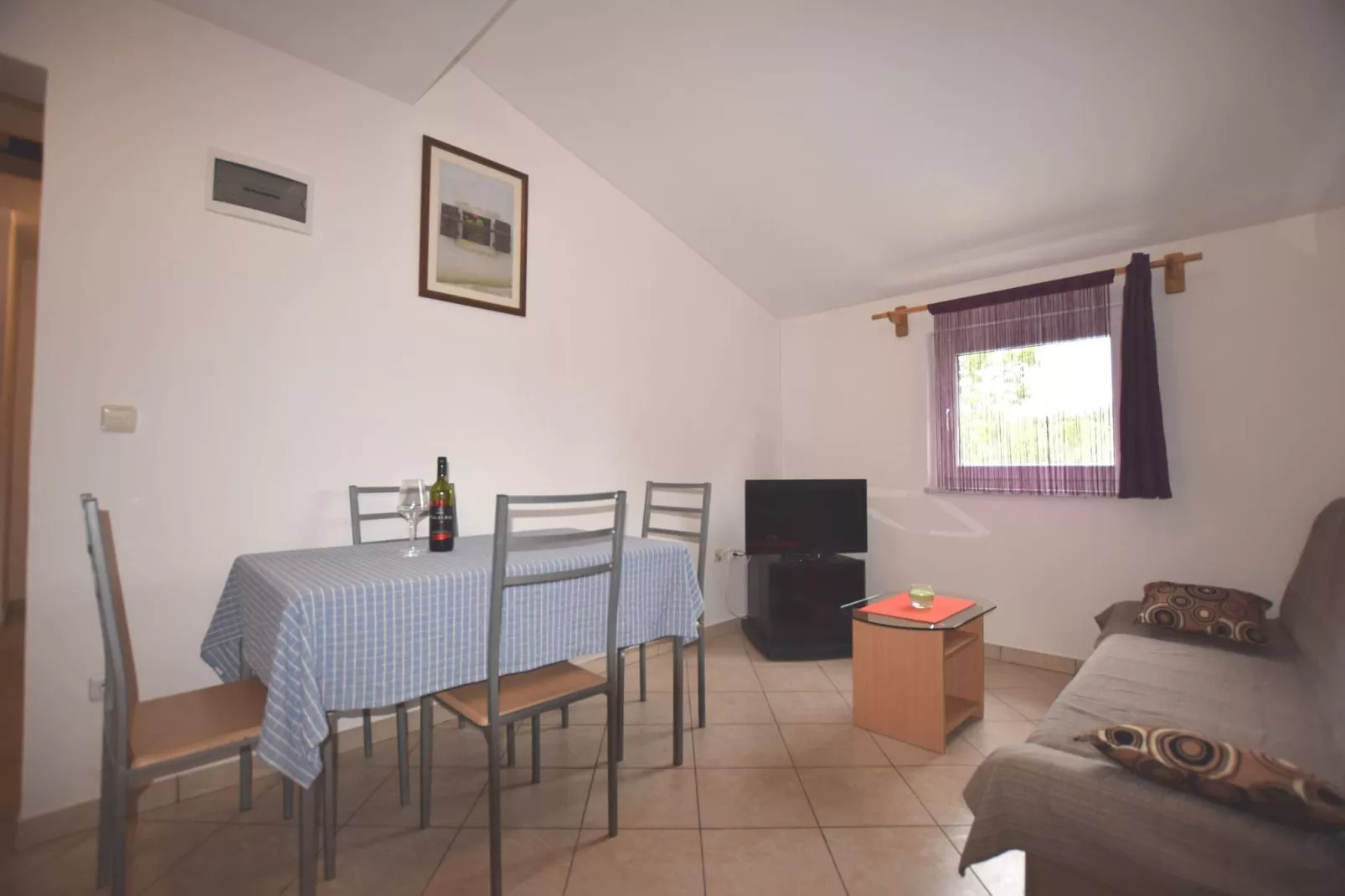 App Musoga 4-Dining room