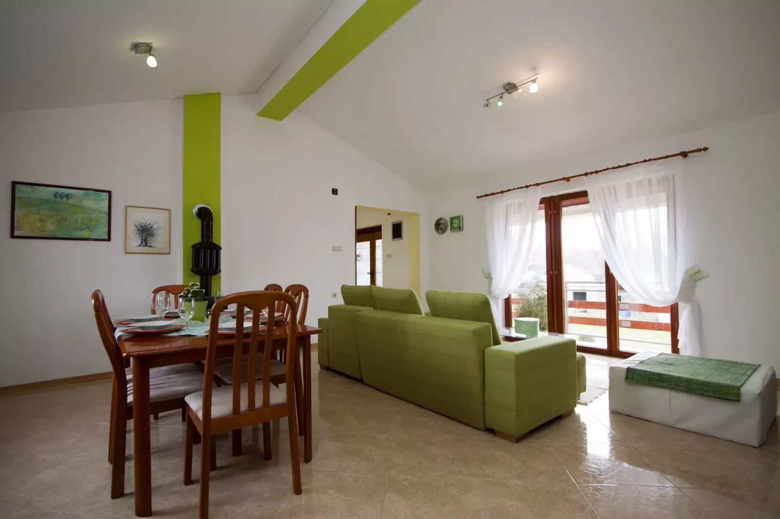 Slavica I-Living room