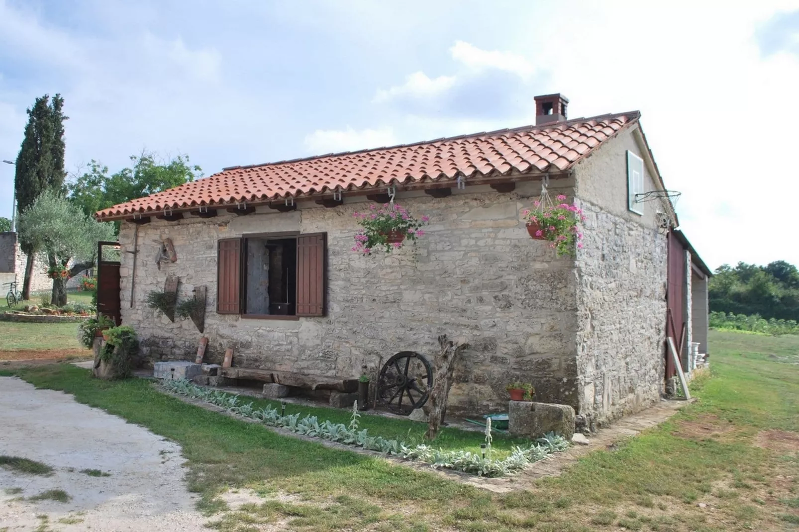 Slavica I-Gardens summer