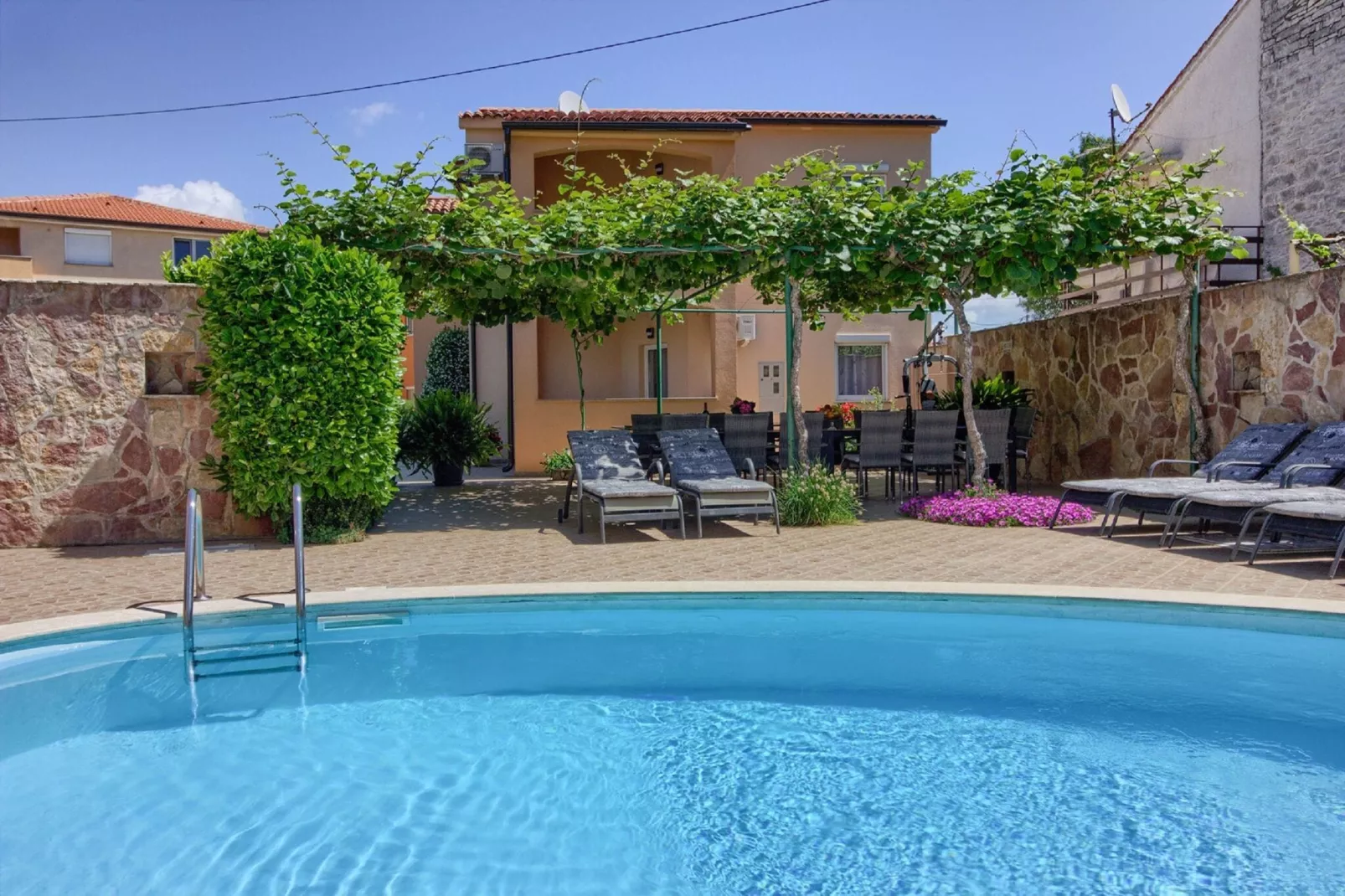 Villa Mimoza-Schwimmbad