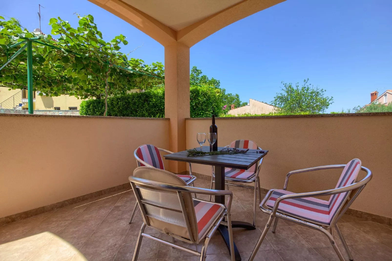 Villa Mimoza-Terrassenbalkon