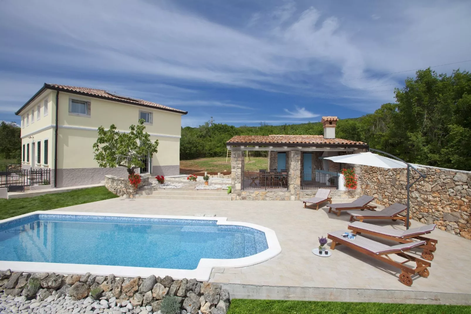 Villa Bea-Exterior summer