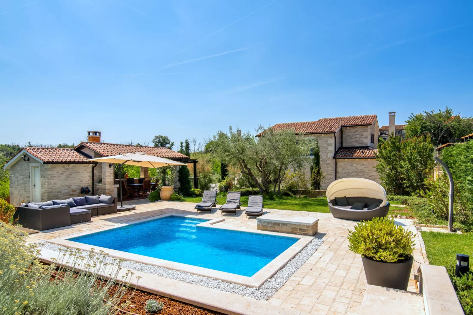 Villa Experience-Exterior summer