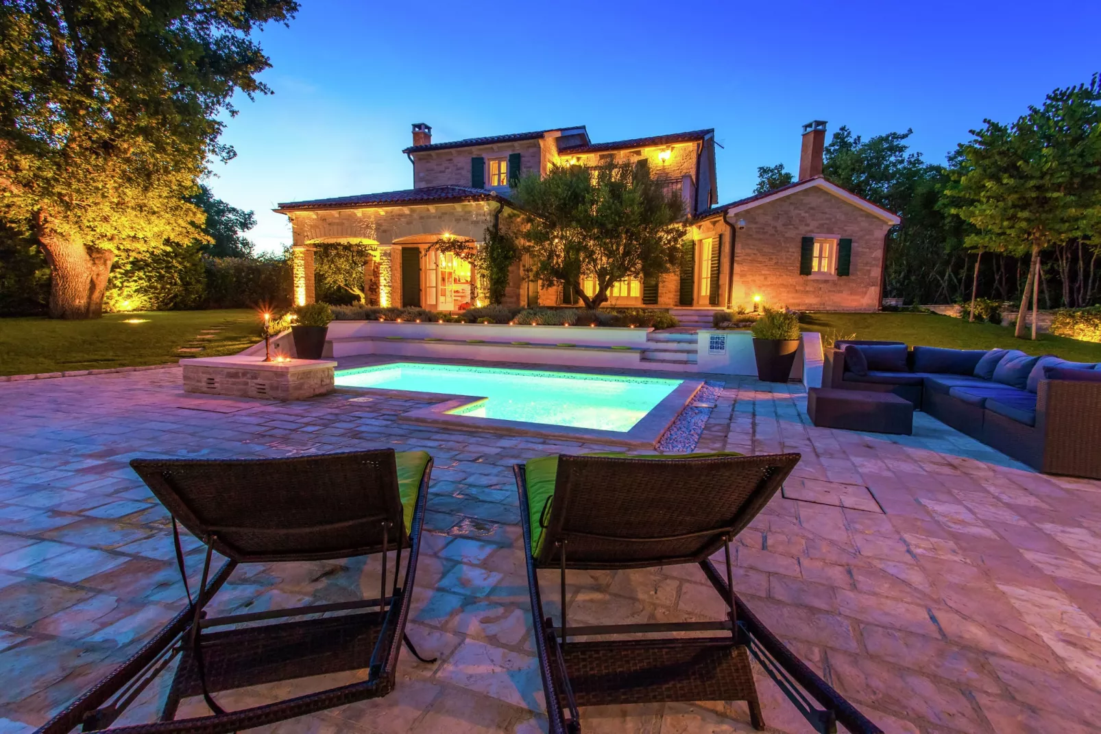 Villa Experience-Exterior summer
